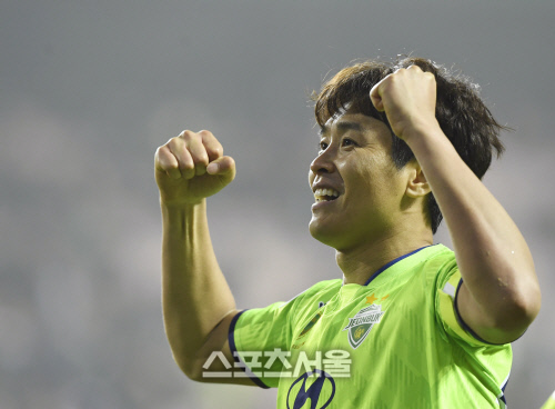 [포토] 전북 이동국, 클래스를 증명하는...추가골!