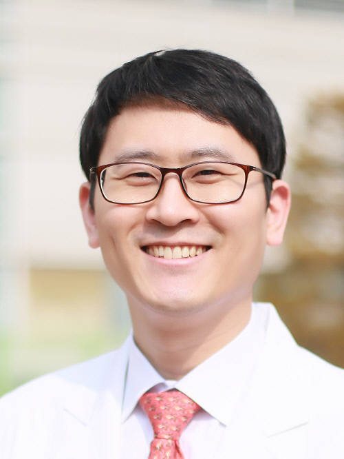 [헬스톡톡]중앙대병원 최세영 교수, 대한전립선학회 우수 논문상 수상 外