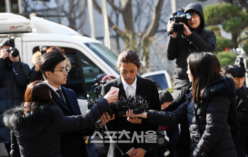 경찰, 정준영 마약 검사 의뢰…구속영장 검토 "사안 중대성 고려"
