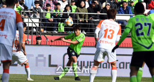 [포토] 이동국 '빈 틈을 노려라'