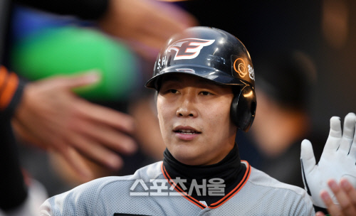 [포토] 김민하, 창원NC파크 개장 축포~