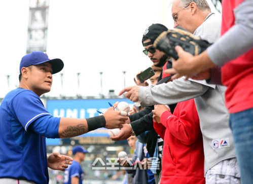 [SS포토] 추신수, 시카고에서도 인기 만점
