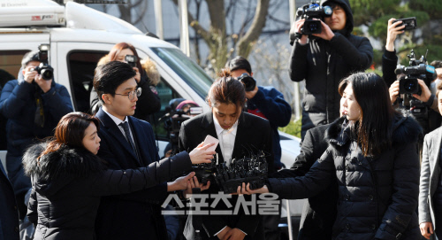 "증거 인멸 우려" 정준영·버닝썬 MD 구속…'폭행' 직원 2명 영장 기각 (종합)