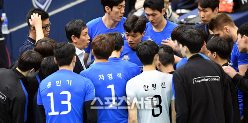 최태웅 감독, 힘을 내자 [포토]