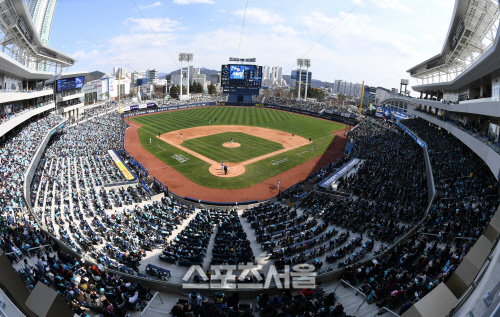 [포토] 창원NC파크, 개막 경기 만원관중