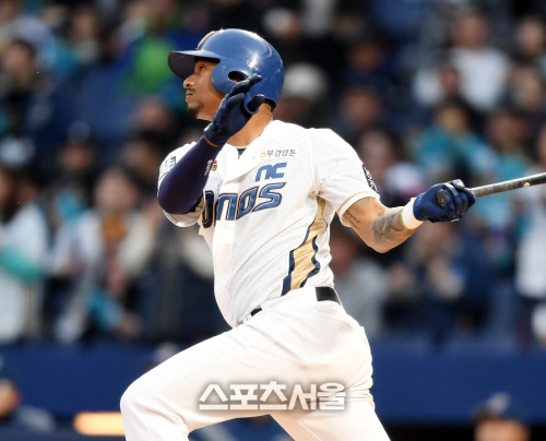 '개장 효과 톡톡' NC 베탄코트·양의지 창원NC파크 백투백 홈런 작렬!