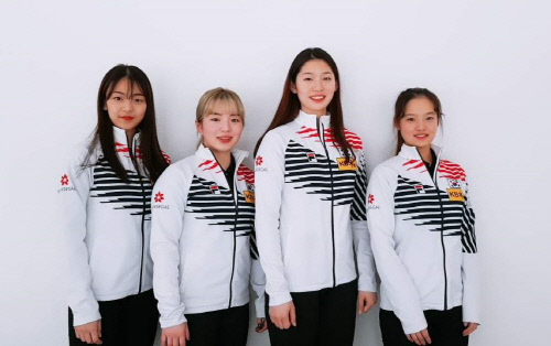 女컬링 대표 춘천시청, 세계선수권서 숙적 일본 꺾고 사상 첫 동메달