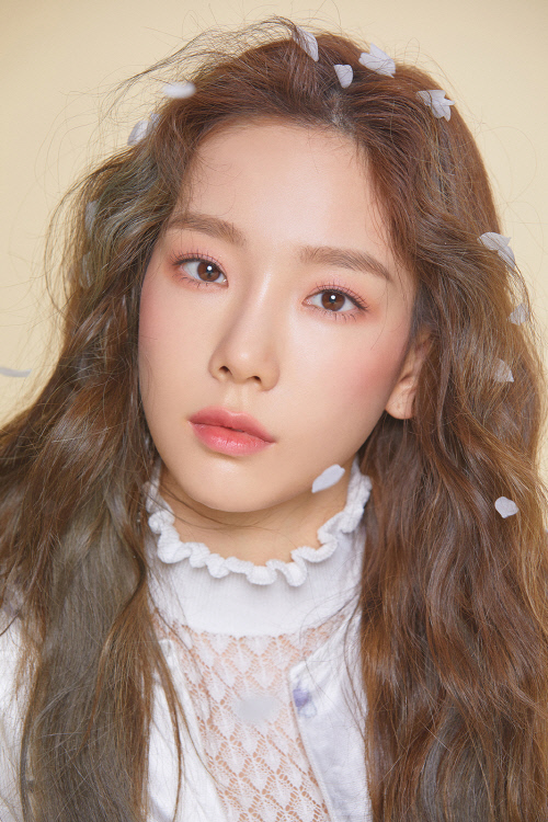 태연 싱글 사계 이미지