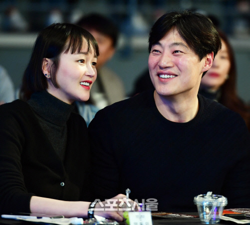 더블지FC 02를 찾은 이희준-이혜영 커플, 너무 재미있어요[포토]