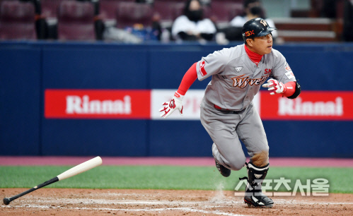 '야구는 30대 중반부터?' 두 번째 전성기 활짝 연 김강민