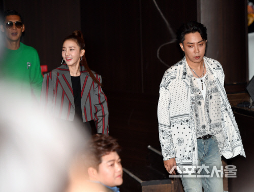 'STAGE K' 입장하는 은지원, 산다라박, 박준형[포토]