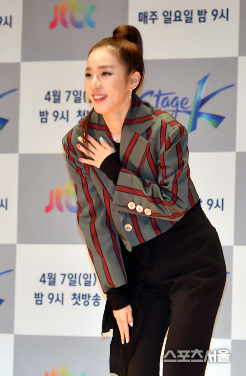 'Stage K' 산다라박 '후배들이 부러워하는 무대래요'[포토]