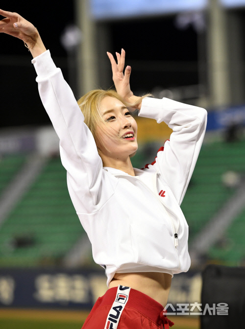 [포토] 서현숙 치어리더, '열애설'에도...열띤 응원!