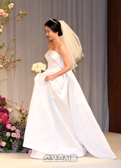 [포토]이정현, 순백 웨딩드레스의 주인공