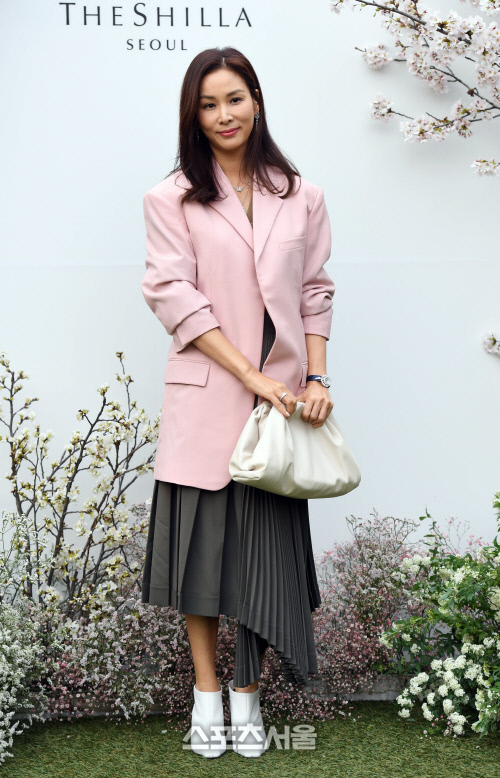 [포토]이정현 결혼식 참석하는 고소영