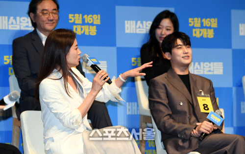 [포토]문소리, '박형식이 첫날부터 누나라고 불러와...'