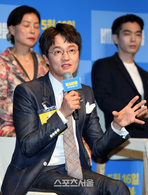 [포토]\'배심원들\' 제작보고회, 소감 밝히는 조한철