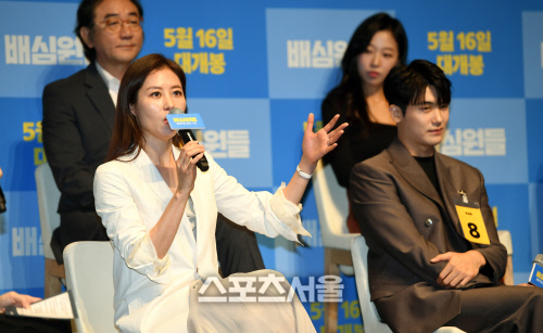 '배심원들' 문소리 "화사한 박형식 외모 튈까봐 걱정했지만.."