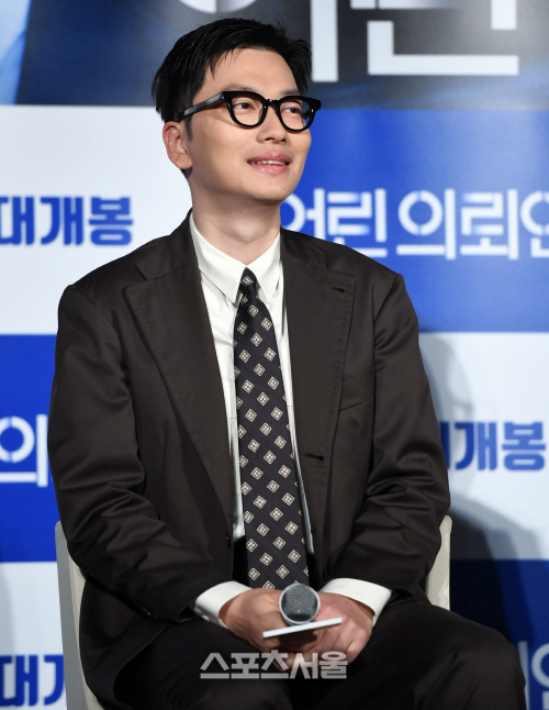 어린 의뢰인... 이동휘, 변호사역 [포토]