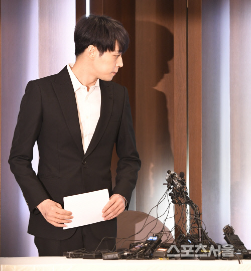 [포토] 박유천, 마약 권유는 커녕...한 적도 없다!