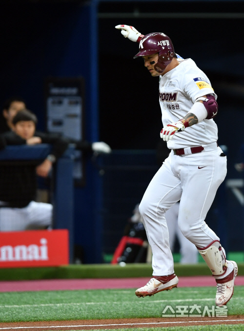 선제 솔로홈런 박병호 \'열흔만에 하나 추가구나!\'[포토]