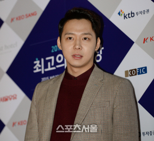 박유천