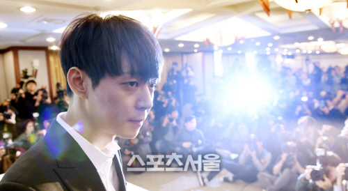 "마약 절대 NO"…'황하나 연예인A?' 박유천, 사활 건 기자회견[SS이슈]