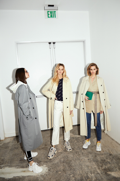 4. 보브 트렌치코트 이미지