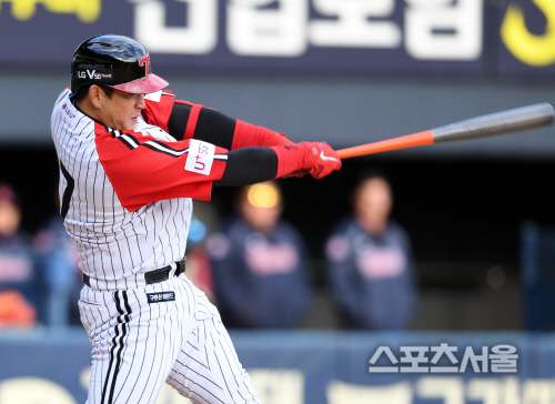 [포토] 유강남, 끝내기 안타
