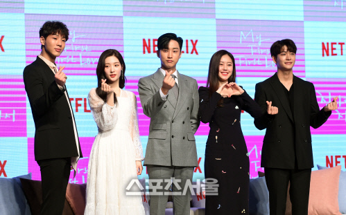 [포토]지수-정채연-진영-최리-강태오, '첫사랑은 처음이라서' 제작발표회