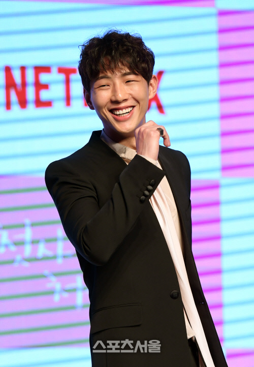 [포토]밝게 웃는 지수, '첫사랑은 처음이라서' 제작발표회