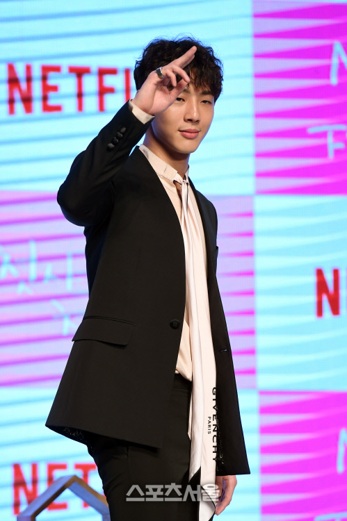 [포토]지수, '첫사랑은 처음이라서' 주인공 인사드립니다!