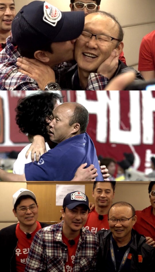 '궁민남편' 안정환, 17년 만에 박항서에 '답 뽀뽀'...사제 브로맨스