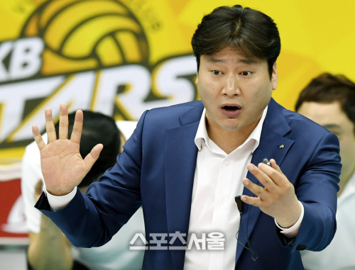 [포토] 권순찬 감독, 집중하자~!