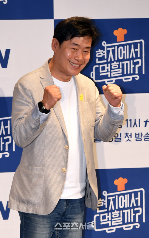 [포토]'현지에서 먹힐까?' 이연복, '미국에서도 파이팅!'