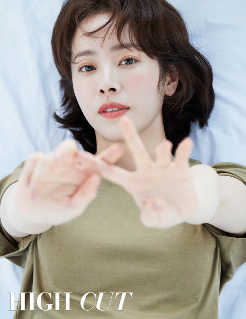 한지민 "김혜자와 문자 친구…정말 꽃 같은 분"[★포토]