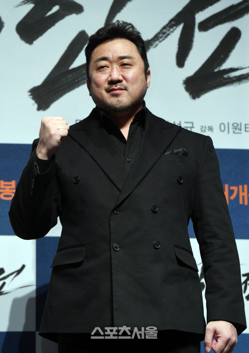 [포토] \'악인전\' 마동석, 큰 주먹 불끈