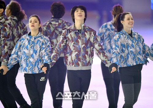 차준환과 메드베데바[포토]