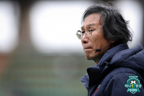 위기의 포항, 최순호와 이른 결별 왜?