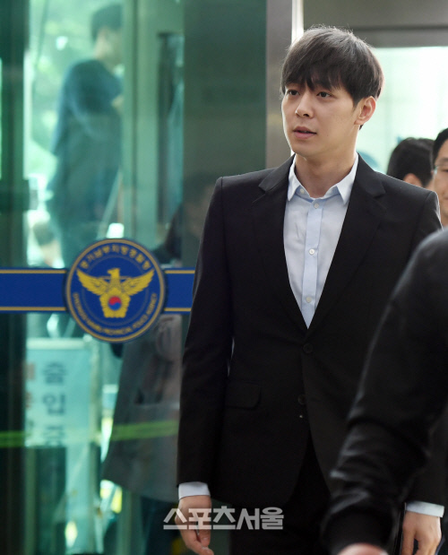 박유천, 국과수 마약 검사서 양성 반응…다리털에서 검출