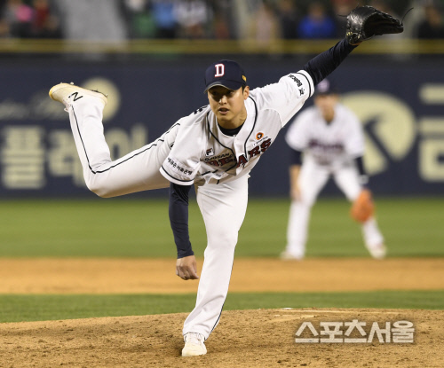 [포토] 두산 이형범, 7-0 완승에 마침표!