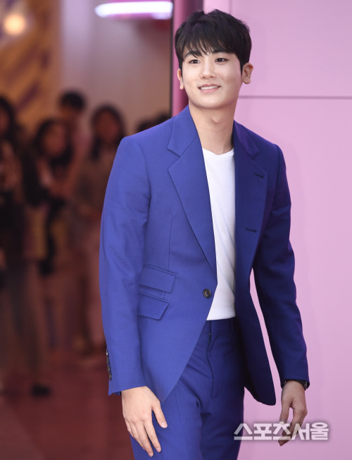 '아기병사→진짜 병사 된다'…박형식, 6월 10일 군입대 확정 