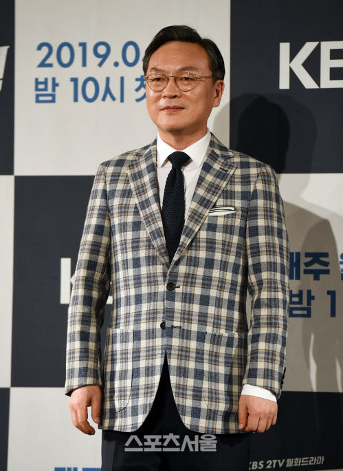 김의성, 자유한국당 '독재타도' 구호에 일침 "우리 집 고양이가 웃겠다"