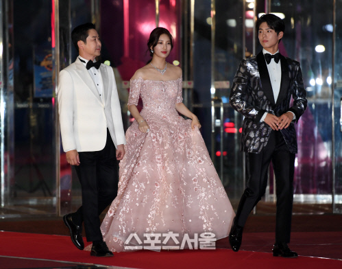 [포토]신동엽-수지-박보검, 백상예술대상 MC