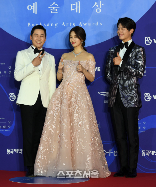 [포토]백상예술대상, MC 신동엽-수지-박보검의 레드카펫