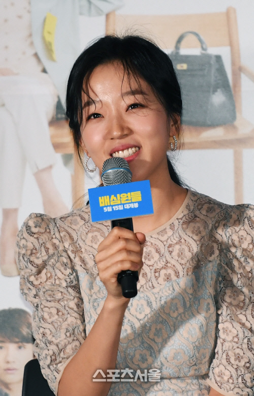 [포토]조수향, 박혁권과 열애설 관련 질문은 패스