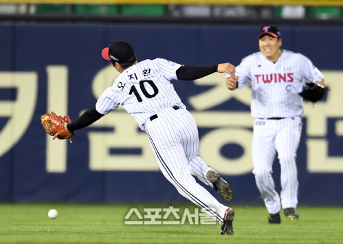 [포토]LG 오지환, '아! 조금 모자라...'