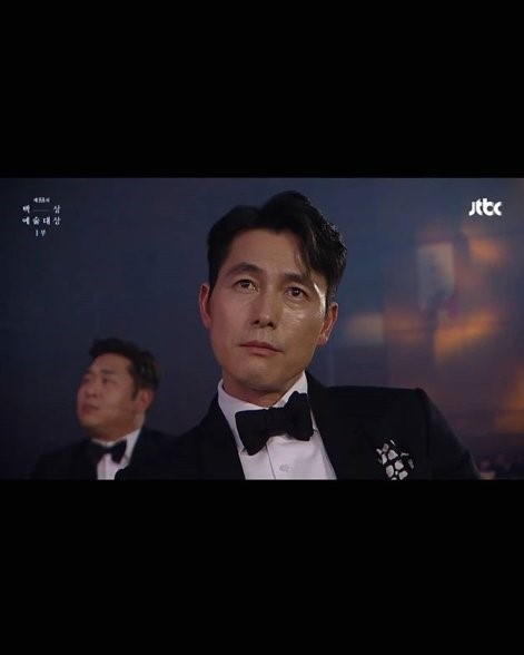 "조각 뒤에 조각피자" 문세윤, 정우성과 투샷 사진으로 셀프 디스