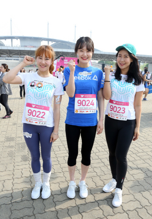 뮤지컬 '엑스칼리버' 여배우 3인방 '여성마라톤대회' 완주