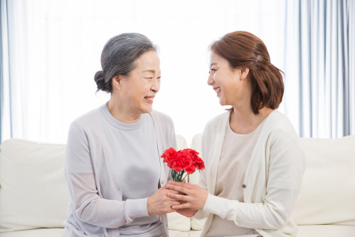 어버이날_출처 게티이미지뱅크